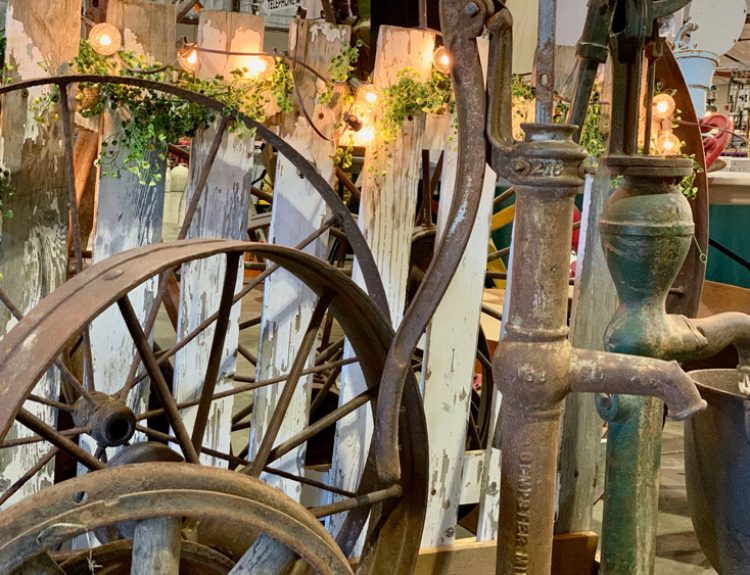 Custer_Shows_Spring_Antique_4