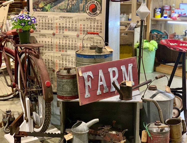 Custer_Shows_Spring_Antique_7